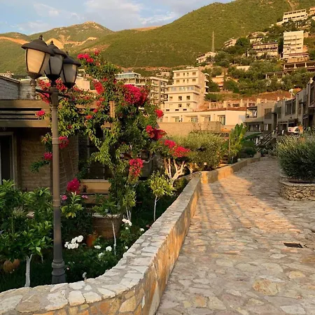 Bay Inn Apartment Sea Front Vlore Exterior photo